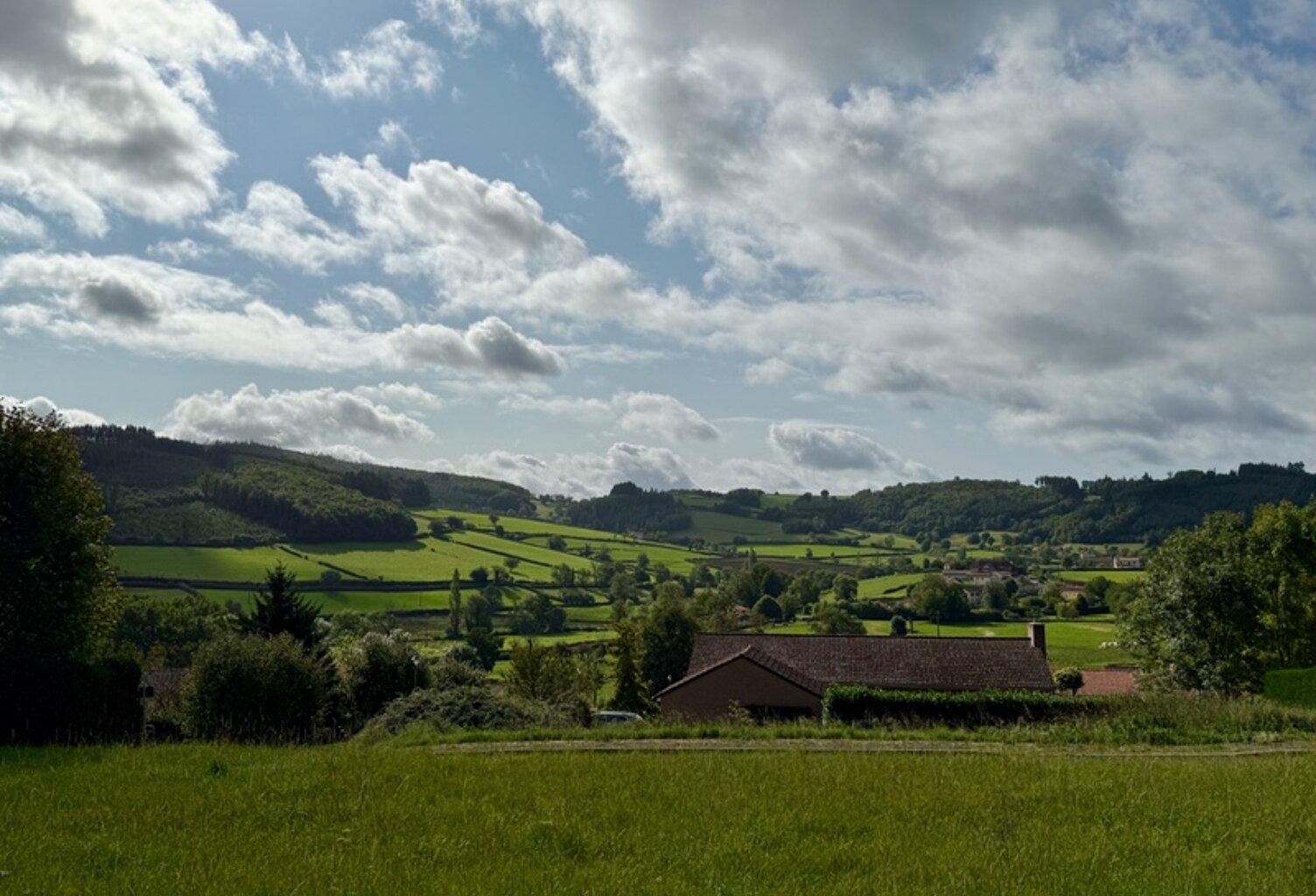 Exclusivité, Terrain à vendre  MATOUR (71) centre ville avec accès piéton — photo 1