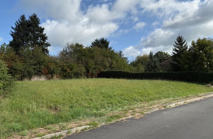 Exclusivité, Terrain à vendre  MATOUR (71) centre ville avec accès piéton — photo 3