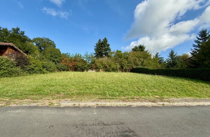 Exclusivité, Terrain à vendre  MATOUR (71) centre ville avec accès piéton — photo 4
