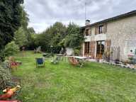 À vendre , Authentique longère charentaise de 186 m² habitables avec grand terrain arboré à Berneuil — photo 3