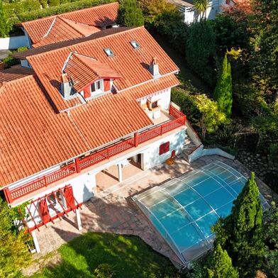 Maison 5 pièces 898000 €