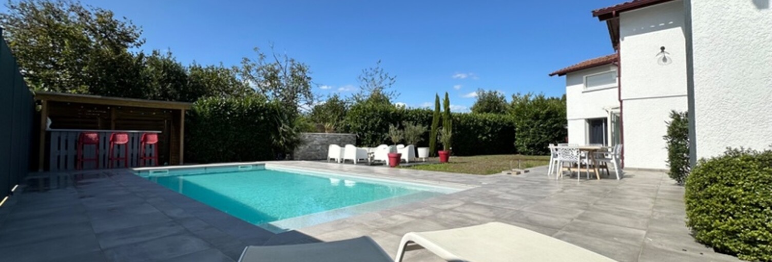 Maison 10 Pièces 205 m² à vendre à Pessac (33600)