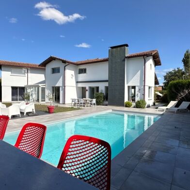 Maison 10 pièces 770000 €