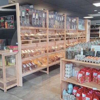 Commerce  115000 €