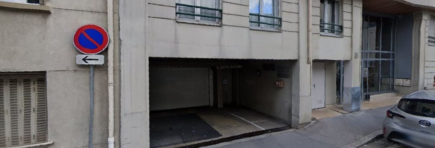 Garage   m² à louer à Caluire-et-Cuire (69300)