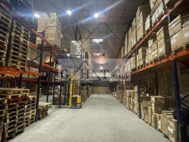 ENTREPOT & BUREAUX À VENDRE — photo du bien