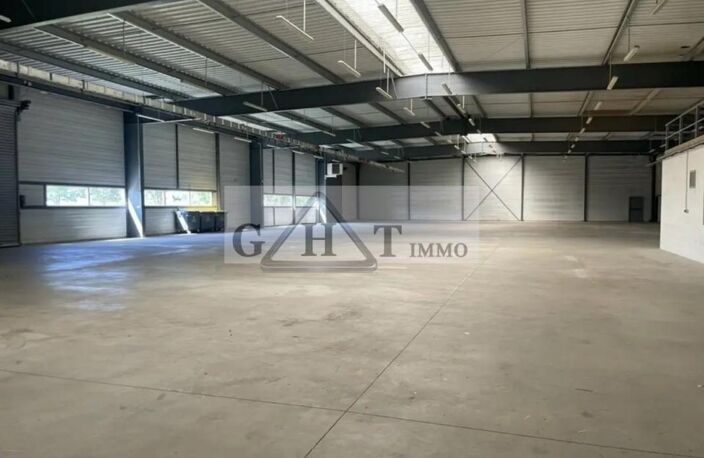 Entrepôt a vendre - Creil — photo 2