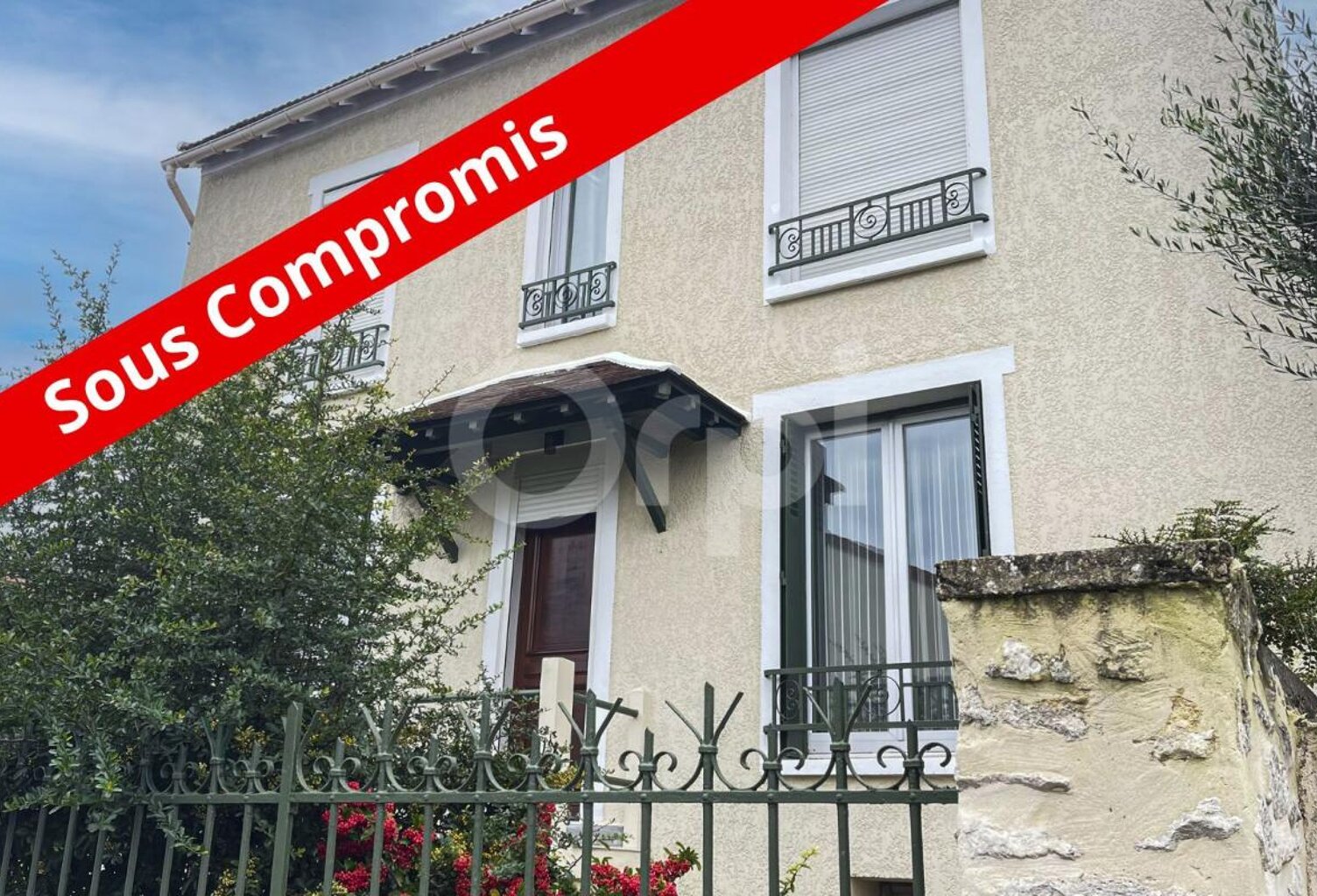Maison À Vendre 5 pièces avec s/sol et terrain — photo 1