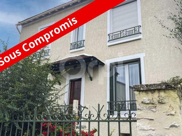 Maison À Vendre 5 pièces avec s/sol et terrain — photo du bien