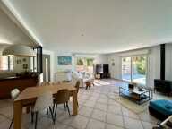Villa de plain pied avec piscine au calme — photo 2