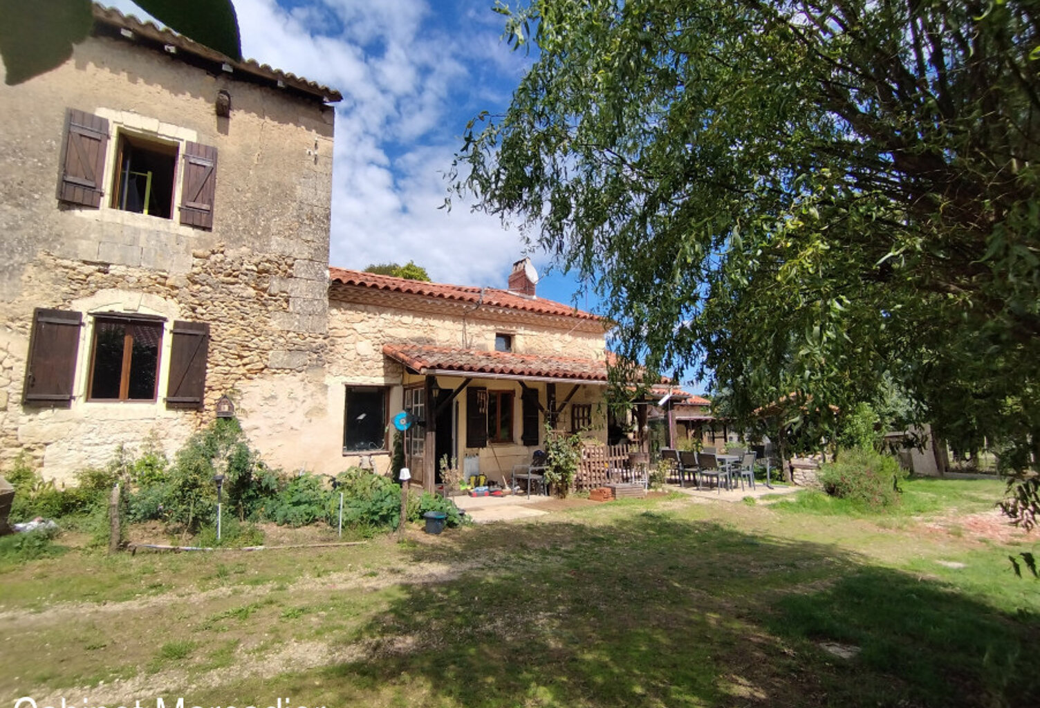 MAISON EN PIERRE — photo 1