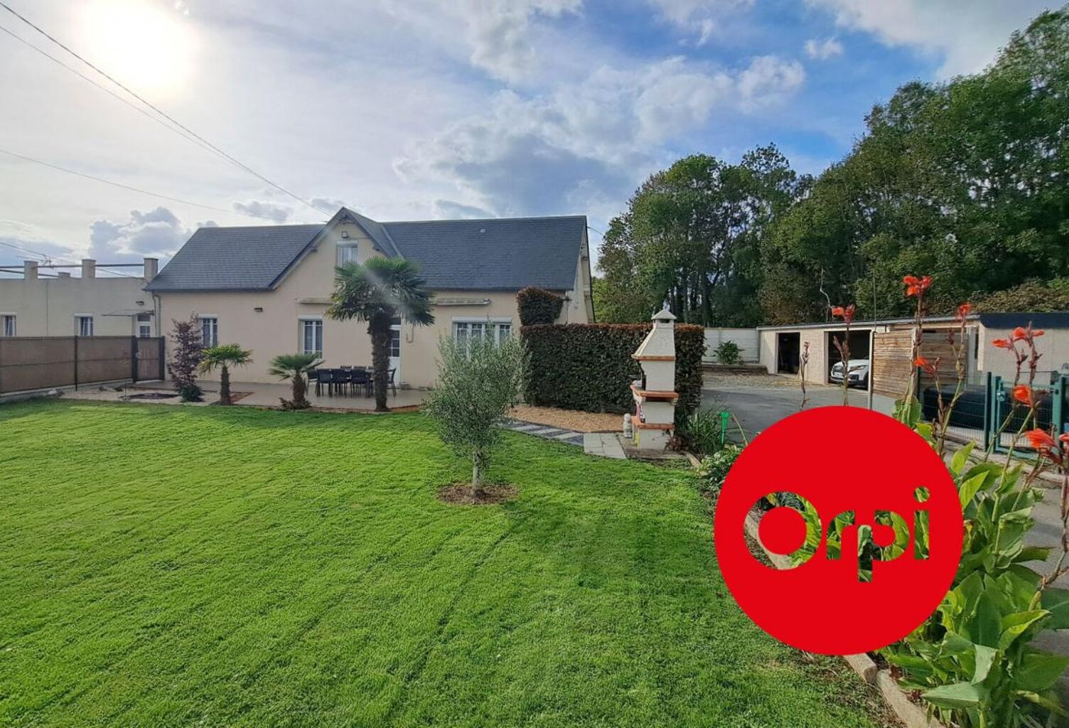 Ensemble immobilier à vendre - Maison + gîte — photo 1