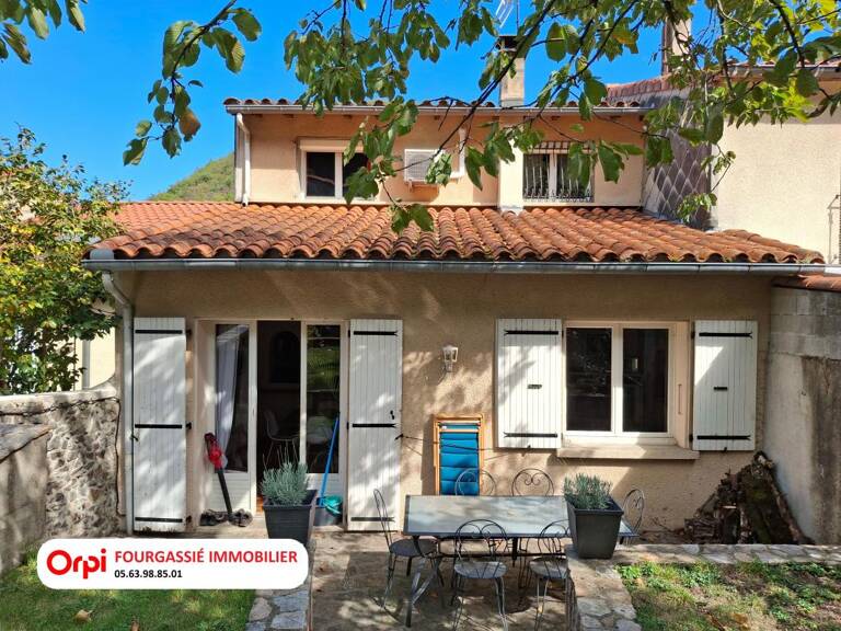 MAZAMET MAISON DE VILLE AVEC JARDIN ET DEUX GARAGES — photo 1