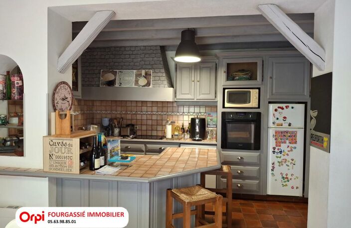 MAZAMET MAISON DE VILLE AVEC JARDIN ET DEUX GARAGES — photo 4