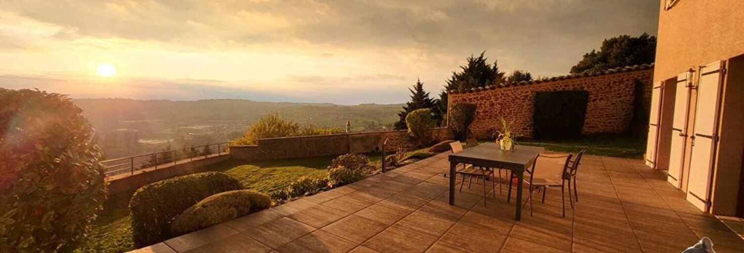 Maison 4 Pièces 111 m² à vendre à Thizy-les-Bourgs (69240)