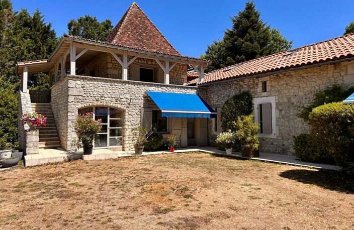 Propriété d'Exception au coeur du Périgord : Un héritage du XIVe siècle sublimé par la modernité, 270 m² habitables, 7ha de terrain à TRELISSAC 24750 — photo 5
