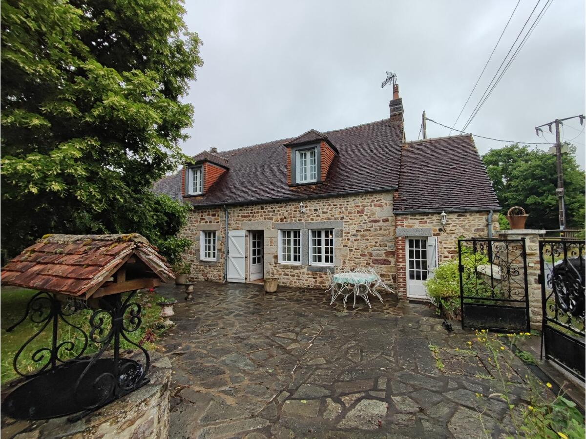 Villa / Maison  T5 à vendre Lande-de-Goult (La) 61320