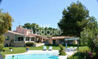 Maison 10 Pièces 305 m² à vendre à Robion (84440)