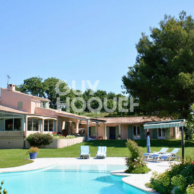 Maison 10 pièces 600000 €