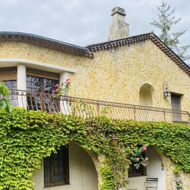 Maison 10 pièces 483000 €