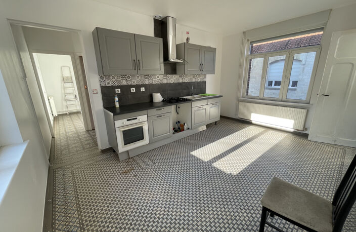 Maison familiale avec dépendances Secteur de Beaumetz — photo 2