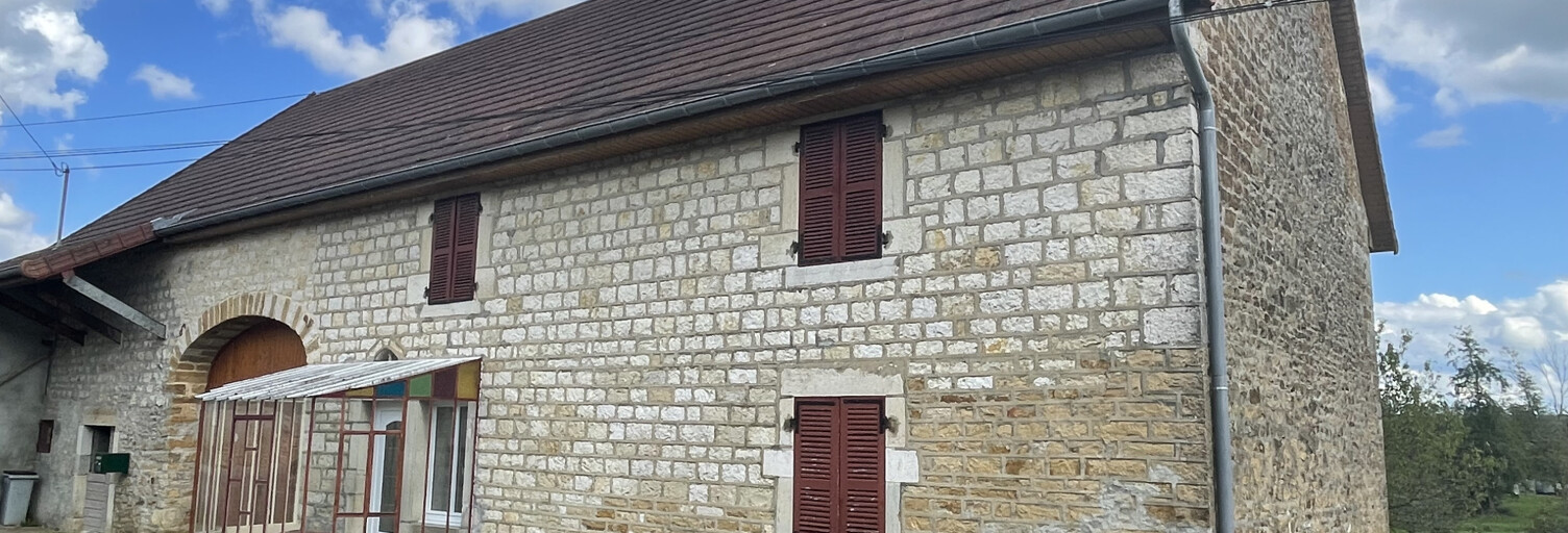 Maison 4 Pièces 78 m² à vendre à Champrougier (39230)