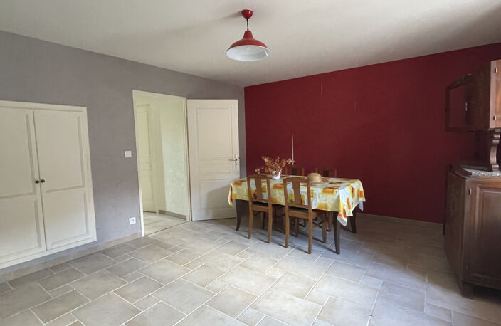 Maison de village avec dépendances et terrain attenant — photo 5