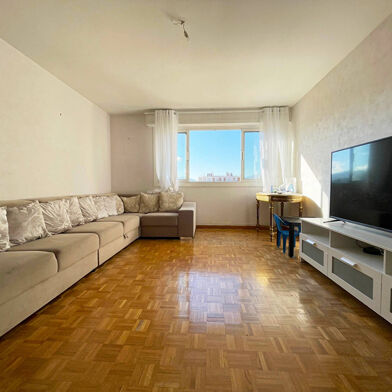 Appartement 4 pièces 200000 €