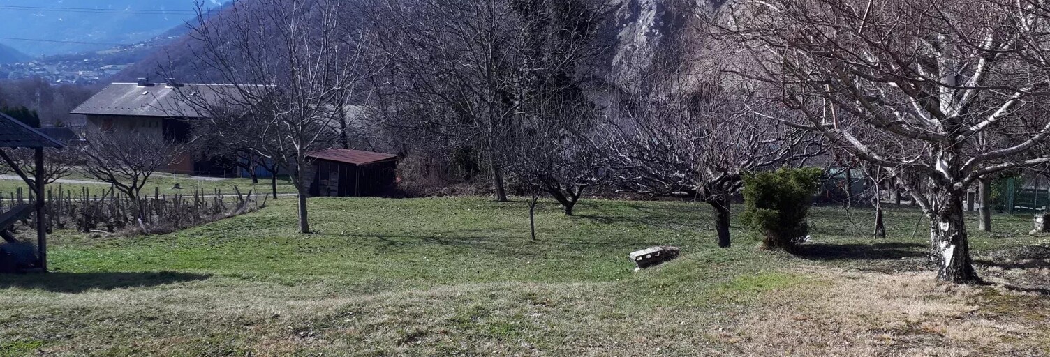 Terrain  884 m² à vendre à La Tour-en-Maurienne (73300)