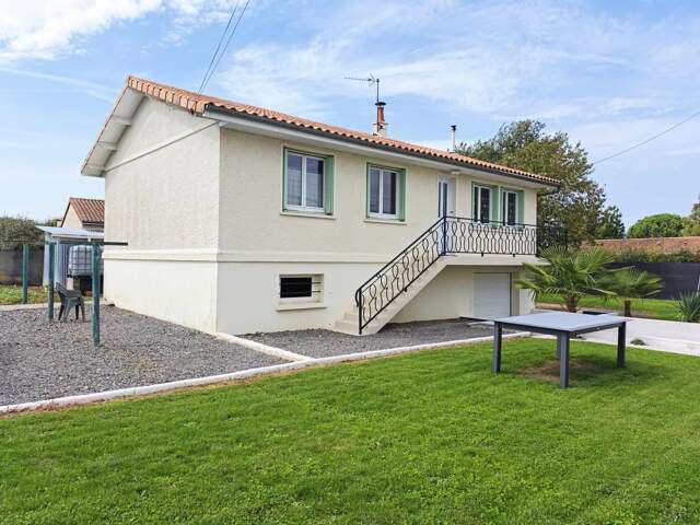Maison sur sous-sol 3 chambres - Fleuré — photo du bien