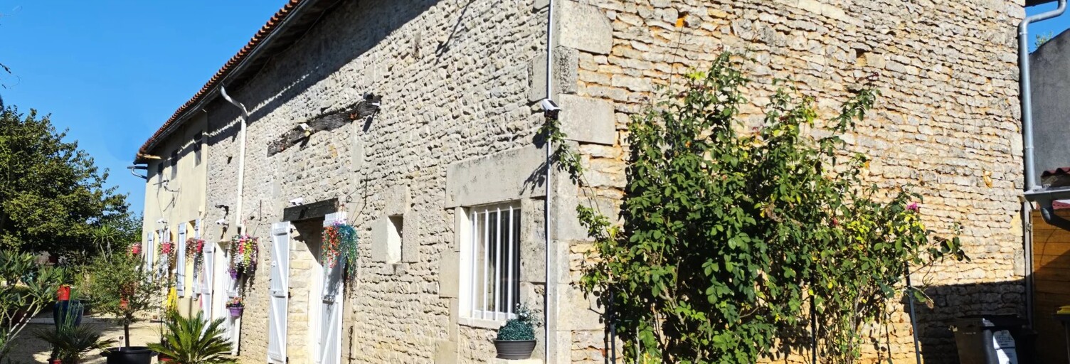 Maison 6 Pièces 209 m² à vendre à Val-de-Comporté (86400)