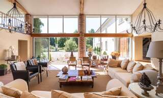 Maison  425 m² à vendre à Cleppé (42110)