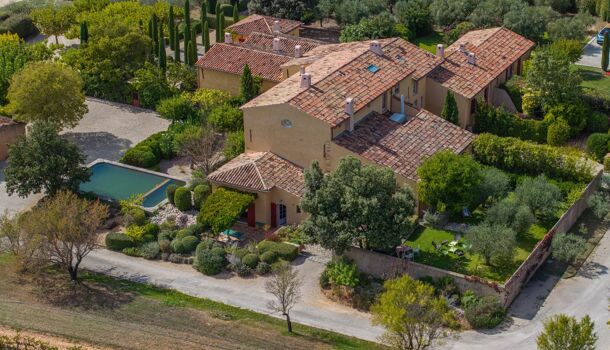 Villa / Maison 6 pièces  à vendre Aix-en-Provence 13100