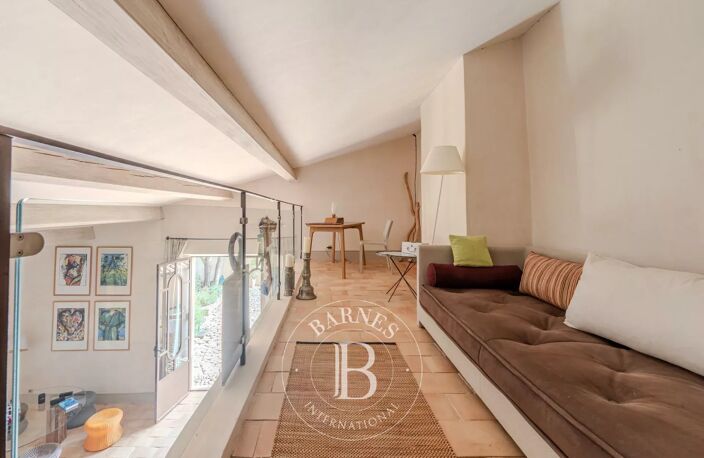 AIX EN PROVENCE– DOMAINE VITICOLE – MAISON 150 m² – 3 CHAMBRES – — photo 5