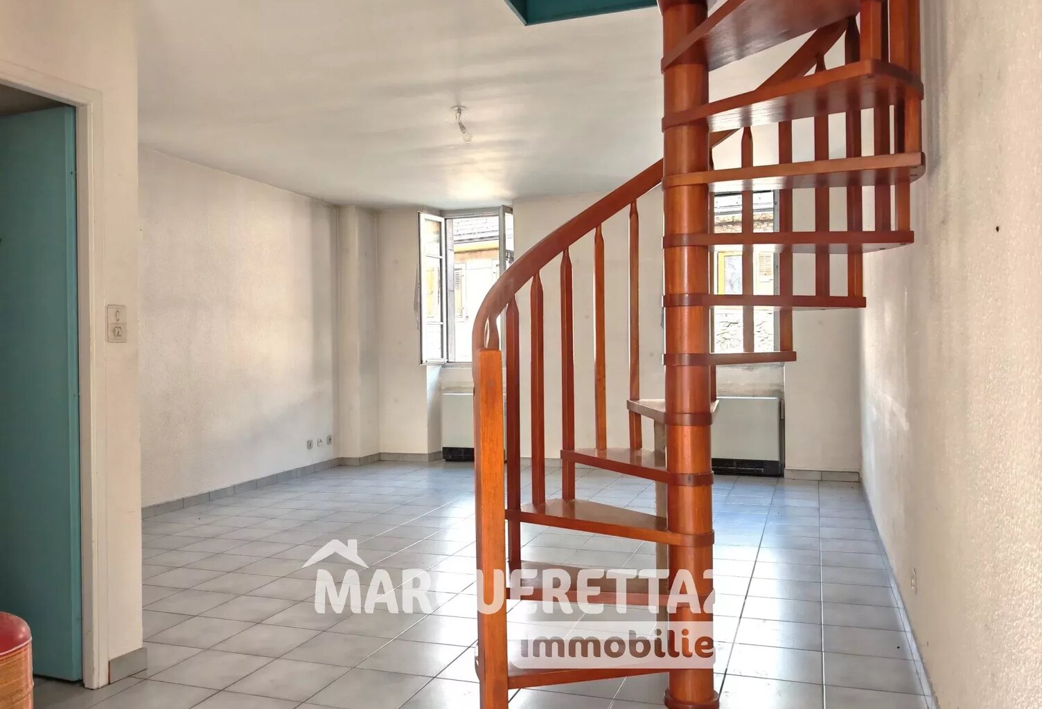 Appartement T4 à TANINGES — photo 1