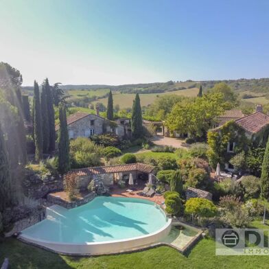 Maison 16 pièces 1155000 €