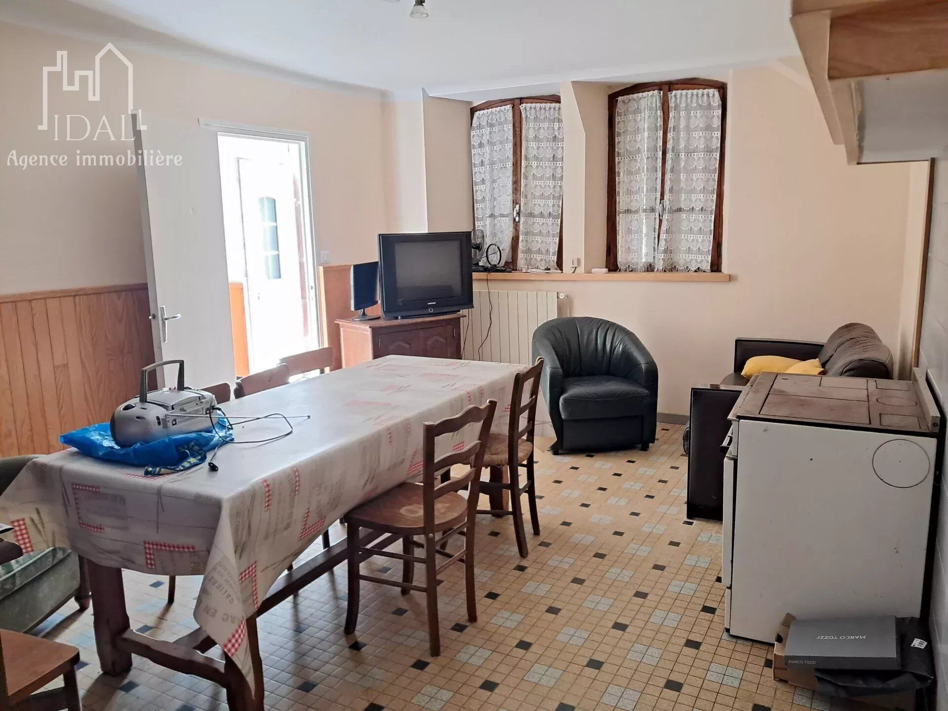 Photo MAISON  independante avec ces annexes image 4/4