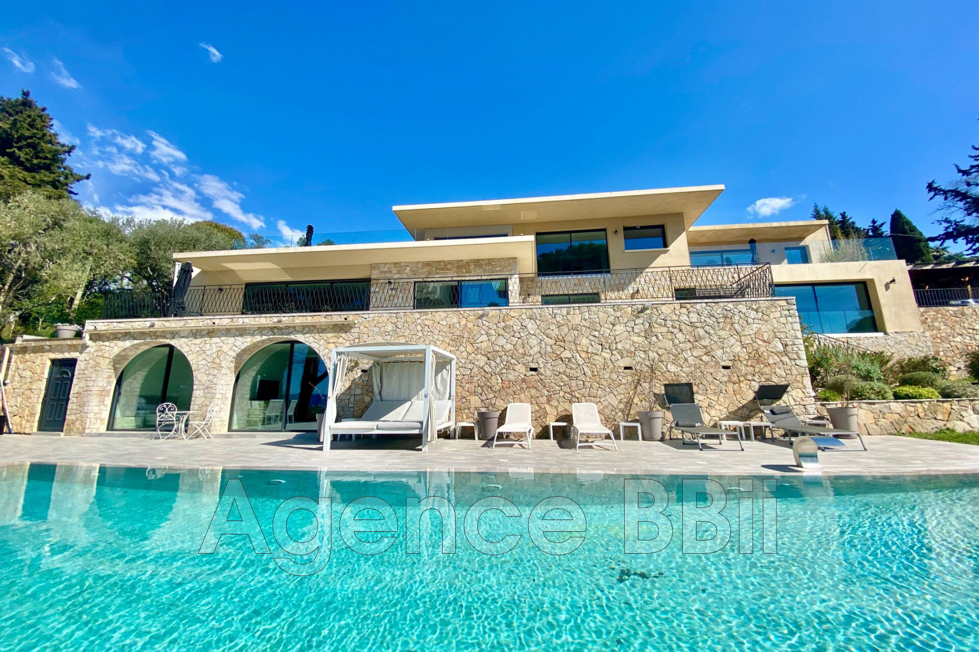 Villa / Maison  T8 à vendre Mougins 06250