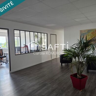 Bureau 5 pièces 299900 €