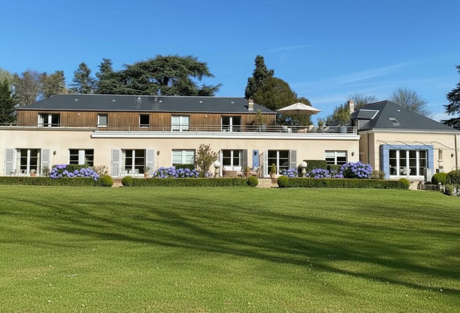 Belle propriété avec parc — photo 1