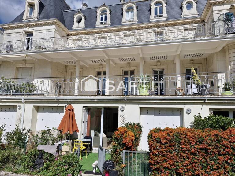 calme , bien situé , vue sur le parc et refait à neuf — photo 1