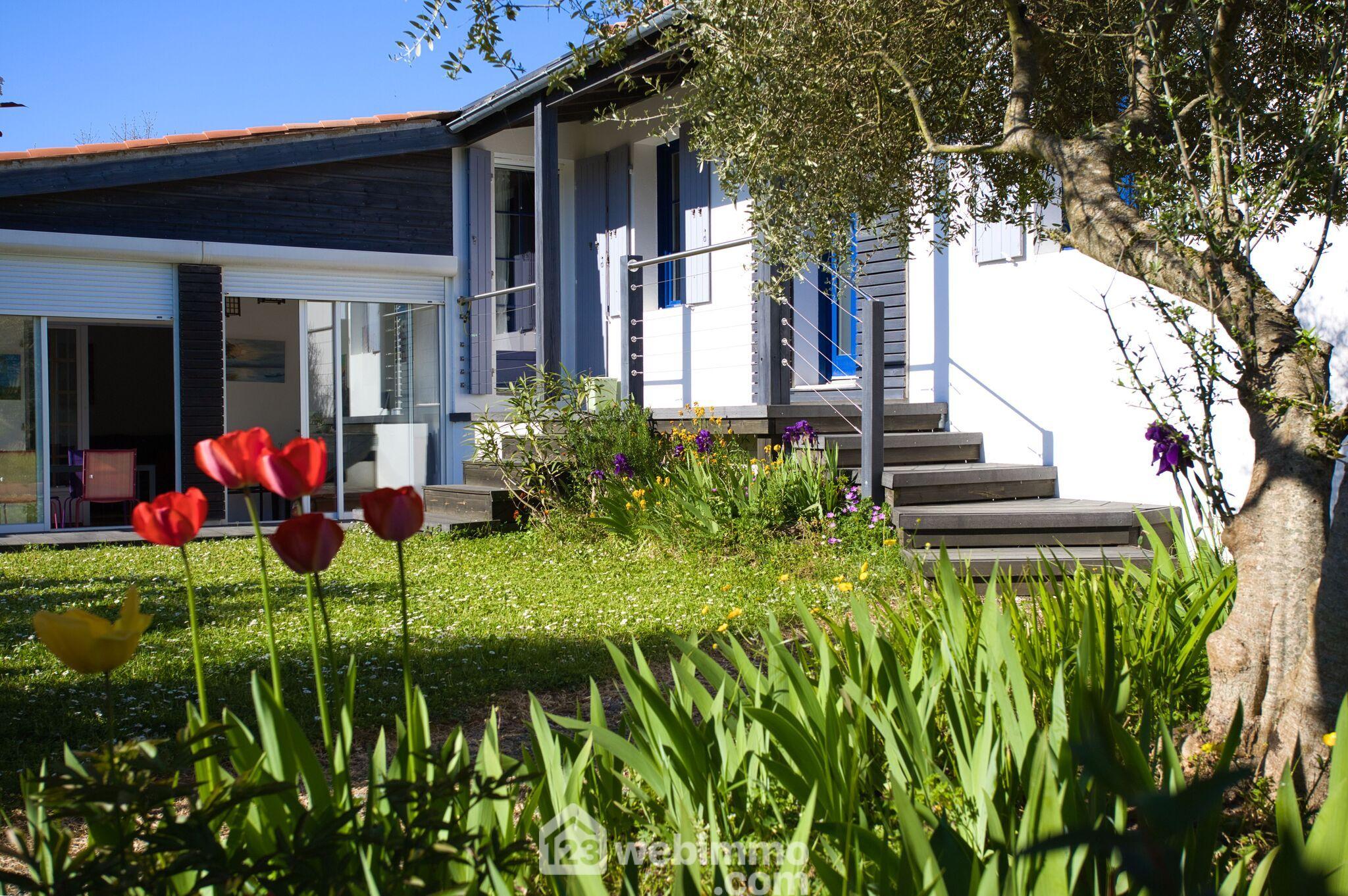 Villa / Maison  T7 à vendre Rochelle (La) 17000