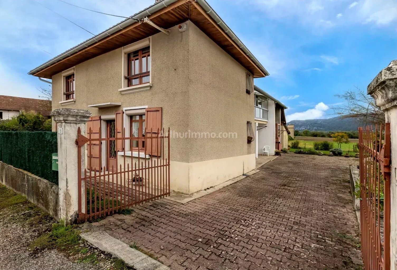 Maison familiale de 125 m² avec jardin et puits — photo 1