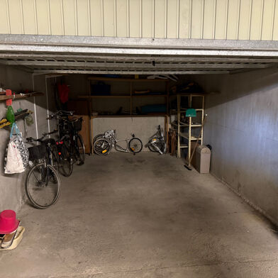 Garage  49000 €
