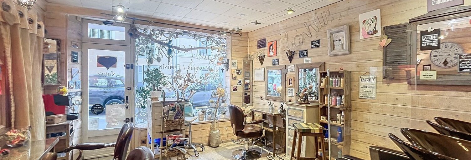 Commerce  17 m² à vendre à Lambesc (13410)