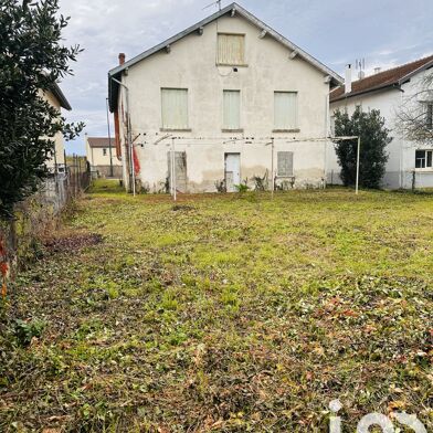 Maison 8 pièces 110000 €