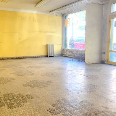 Immeuble  141900 €