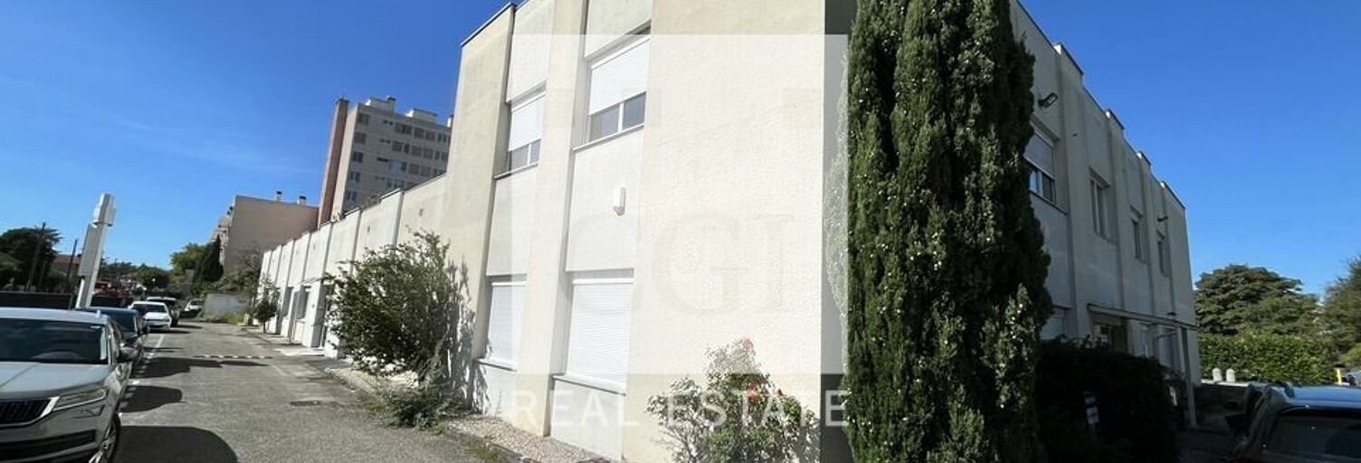 Bureau  631 m² à louer à Villeurbanne (69100)