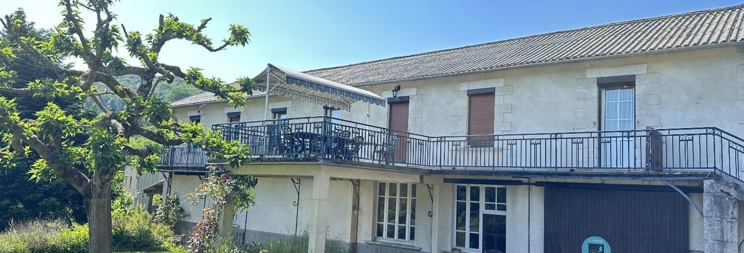 Maison 11 Pièces 165 m² à vendre à Boisset (15600)