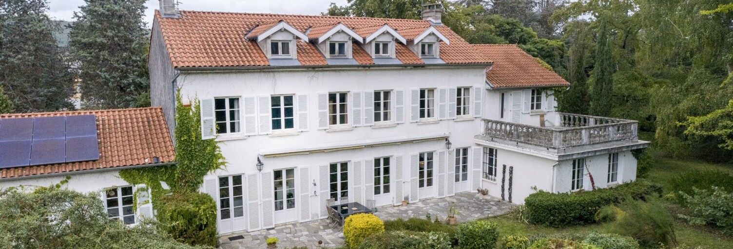 Maison 12 Pièces 407 m² à vendre à Villeneuve-d'Olmes (09300)